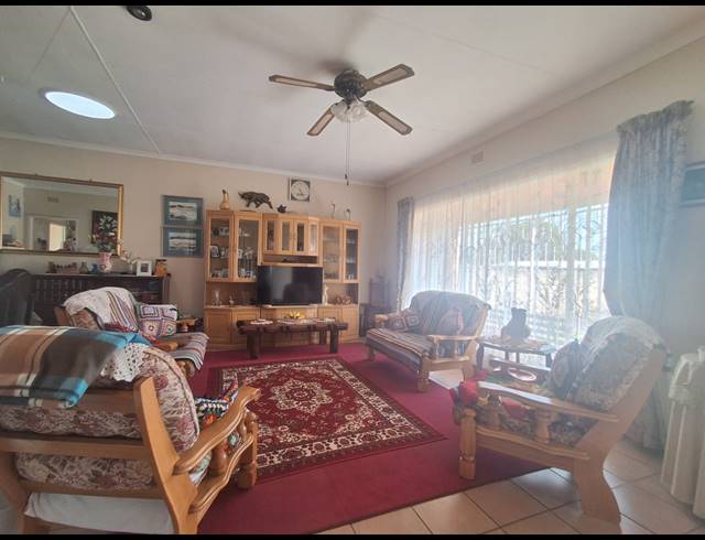 3 BEDROOM HOUSE FOR SALE IN SONLAND PARK